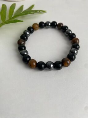 Energy healing Beaded Bracelet with Black, Tiger eye, Metallic Hematite Beads.